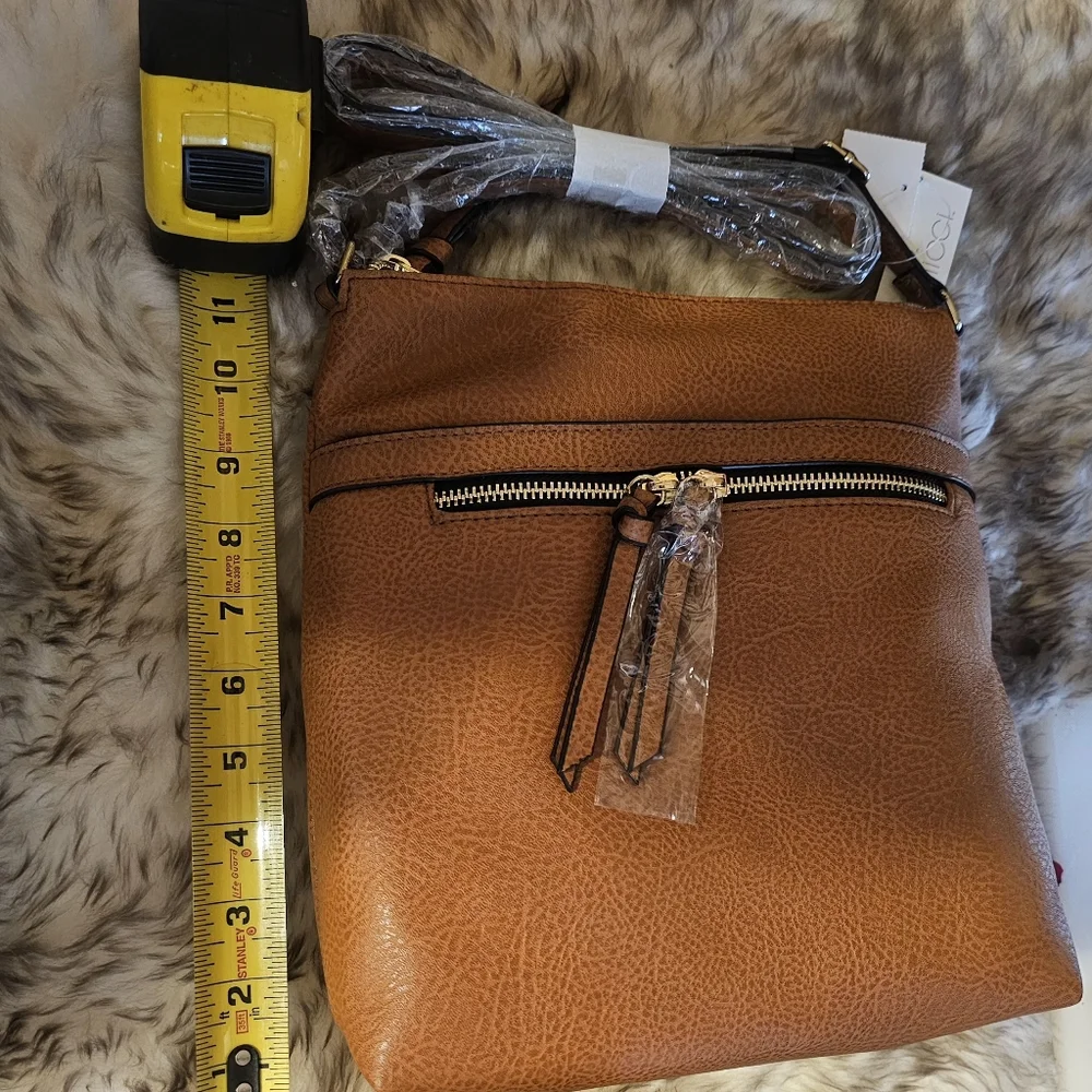BRAND NEW COGNAC/CARMEL CROSSBODY BAG/ HANDBAG